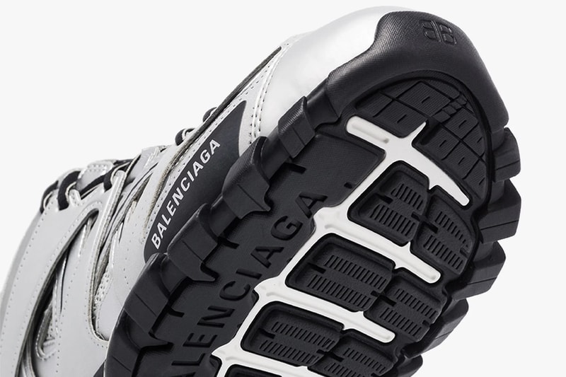 Balenciaga 釋出「全銀配色」Track Sneaker