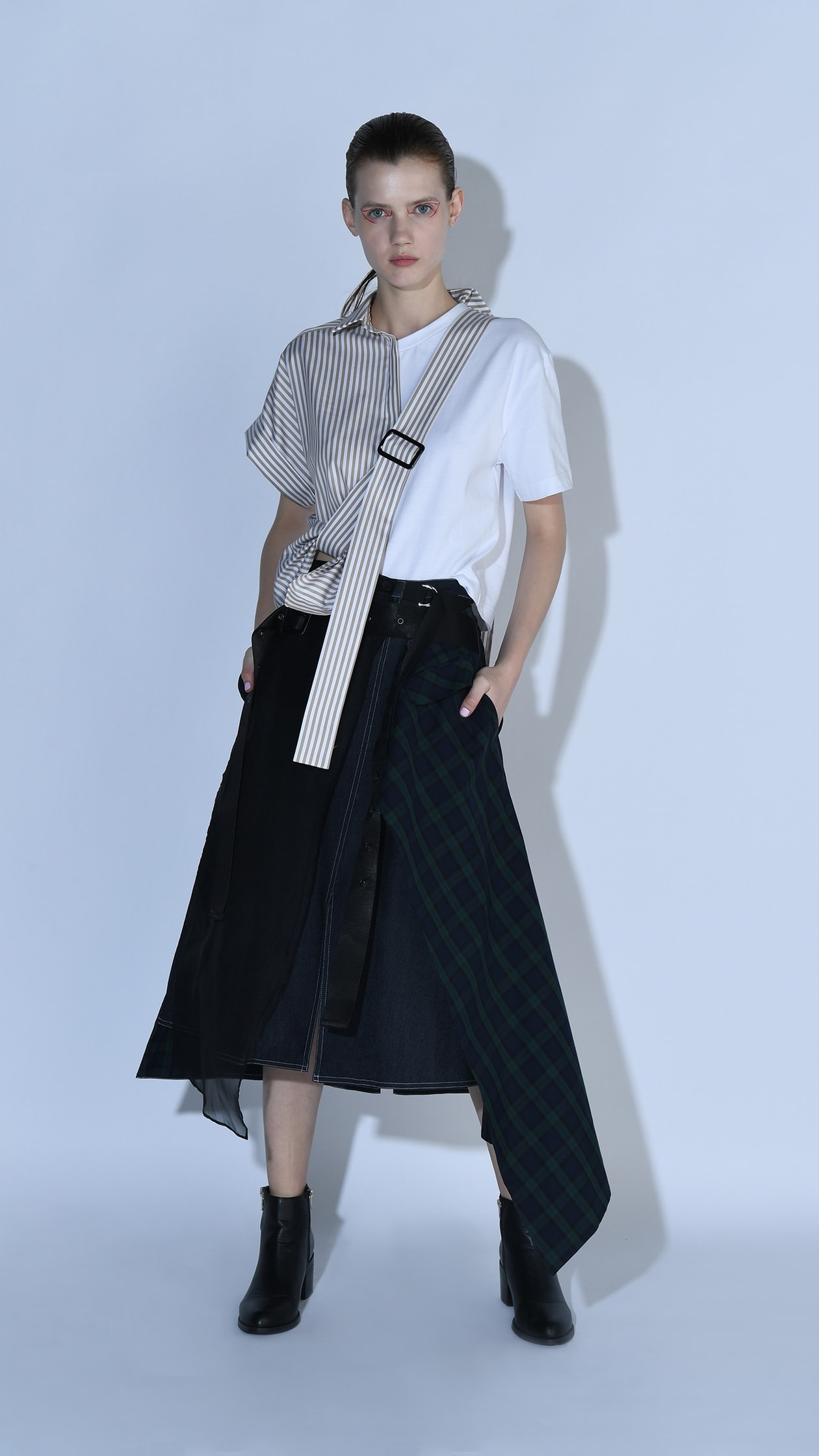 FASHIONALLY Collection #15 結合虛擬電腦動畫及真人時裝秀
