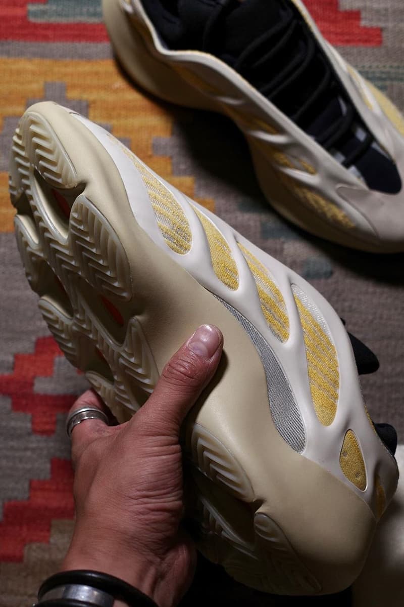 率先近賞 adidas YEEZY 700 V3 最新配色「Srphym」