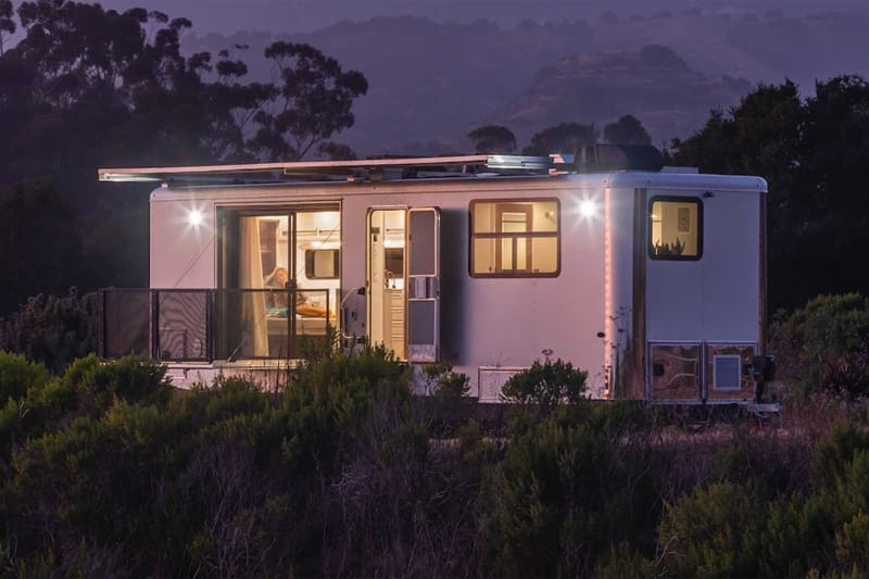 Living Vehicle 正式發表全新電能豪華露營車