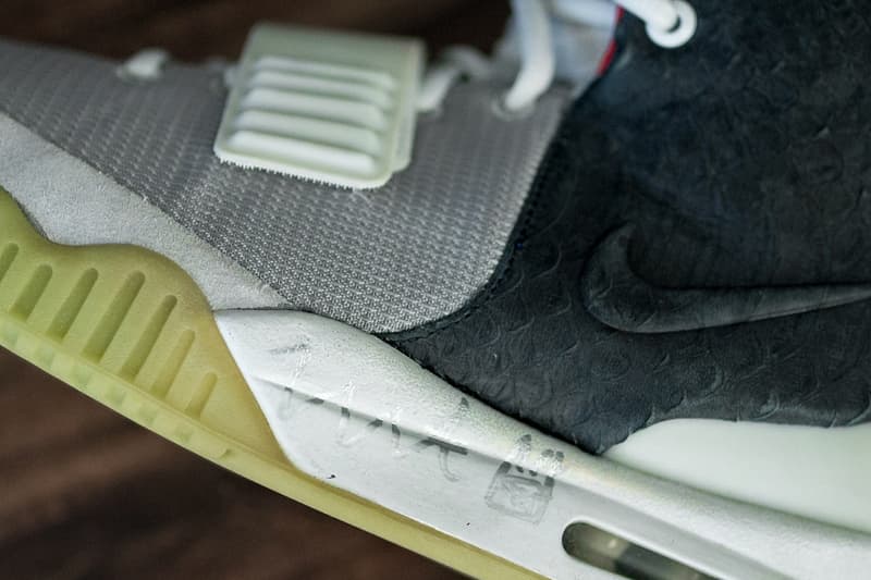 率先近賞 Nike Air Yeezy 2 未發佈配色「Mismatch」Sample 鞋款