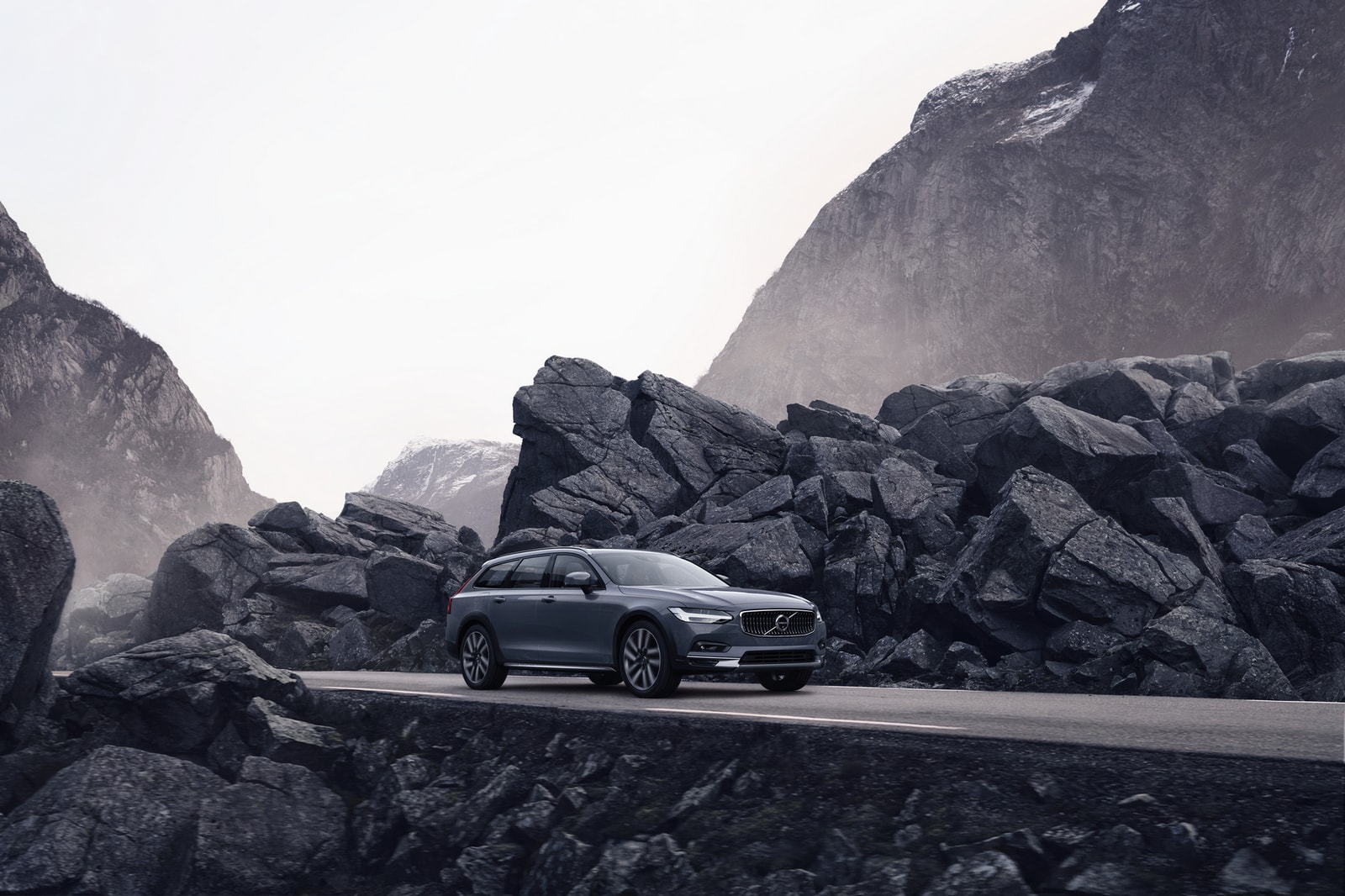 Volvo 全新 V90 Cross Country 車款正式抵台發佈