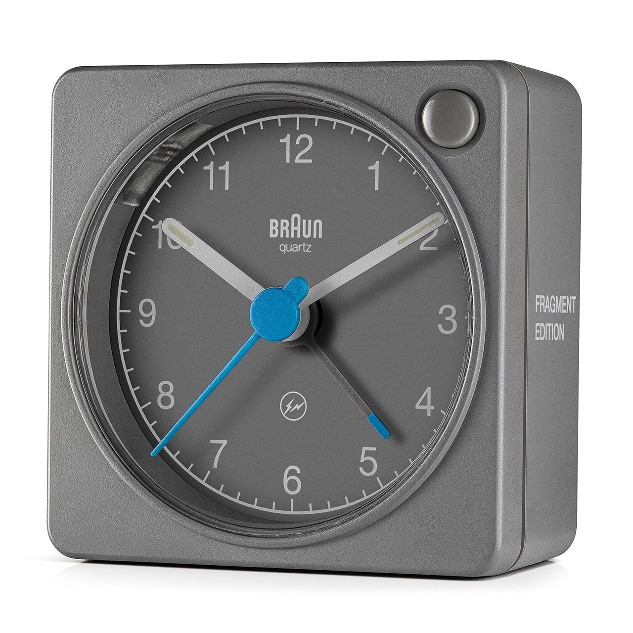 fragment design x Braun 最新極簡風格聯乘時鐘系列發佈