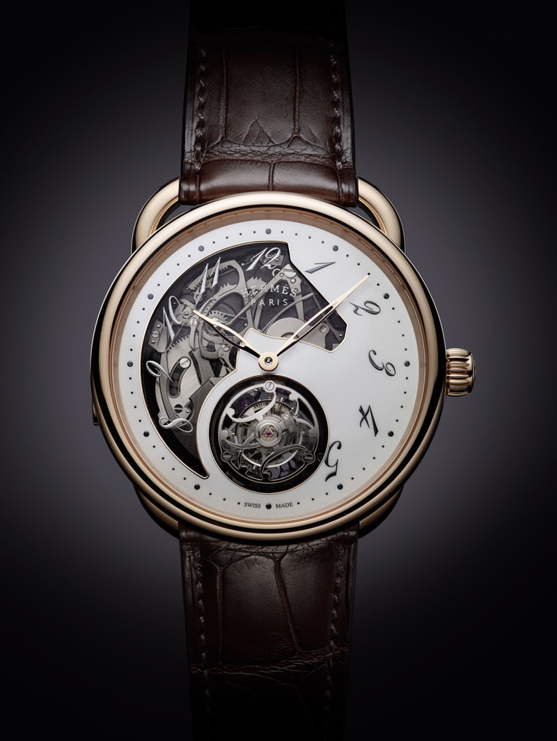 Hermès 推出 Arceau 陀飛輪三問錶