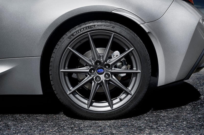 Subaru 正式發表 2022 年式樣 BRZ 輕量後驅車型