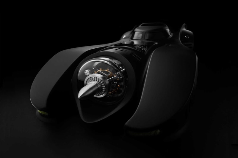 瑞士製錶工作室打造要價 $29,900 美元 Batmobile 桌鐘