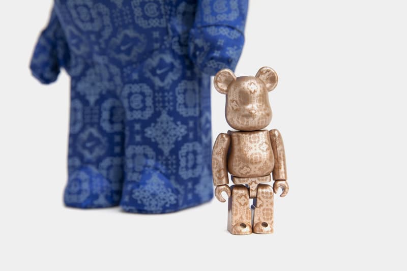 Day 17 : 送出 CLOT x Nike x Medicom Toy 三方聯乘 BE@RBRICK 400% & 100% 玩偶 (台灣限定)