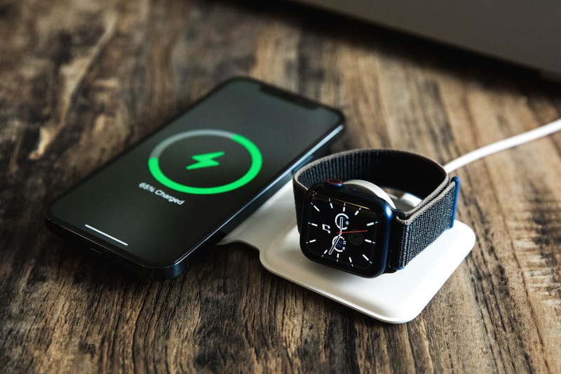 Apple MagSafe Duo Charger 雙充電器及全新 M1 型號 Macbook Air 一覽