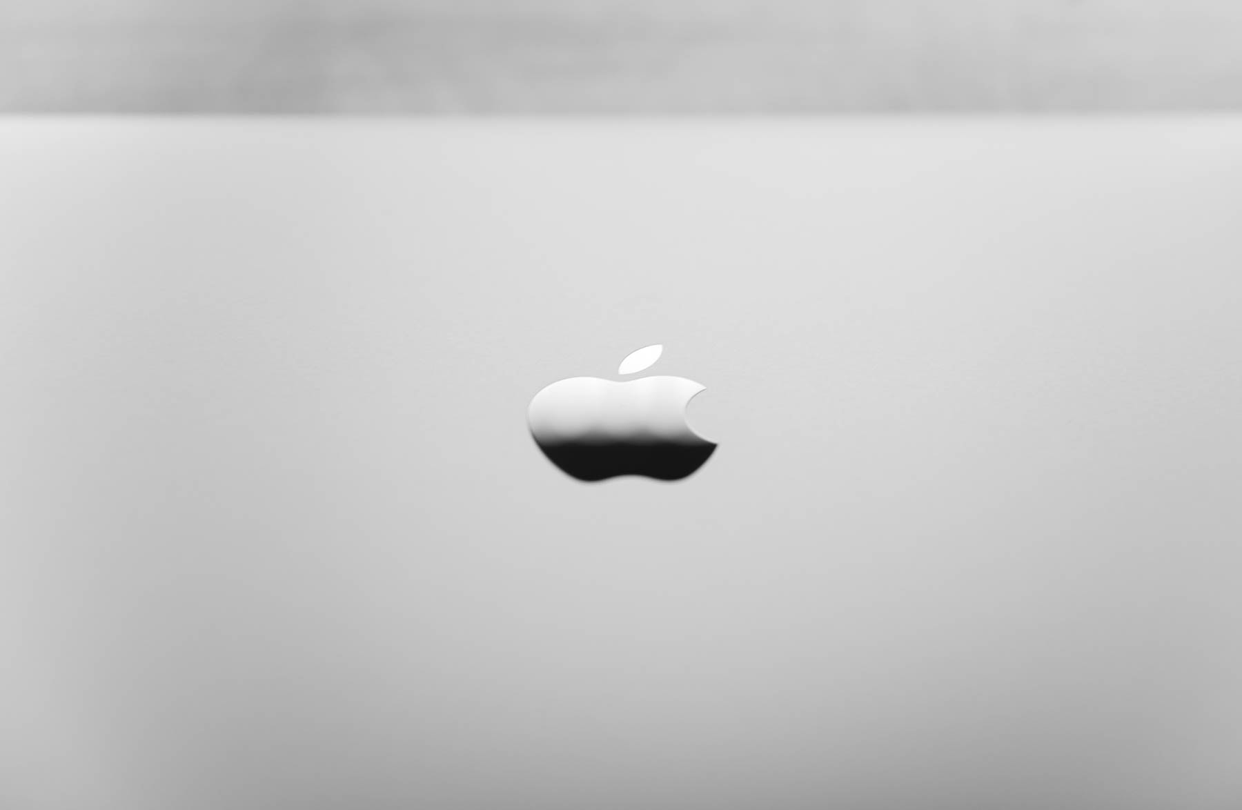 Apple MagSafe Duo Charger 雙充電器及全新 M1 型號 Macbook Air 一覽