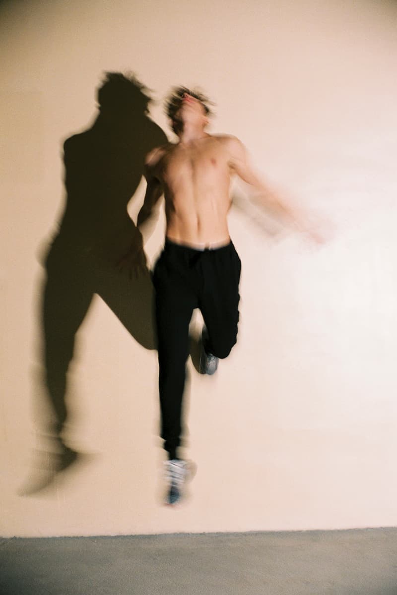 ASICS 攜手 Slam Jam 打造全新 NOVABLAST 聯名鞋款