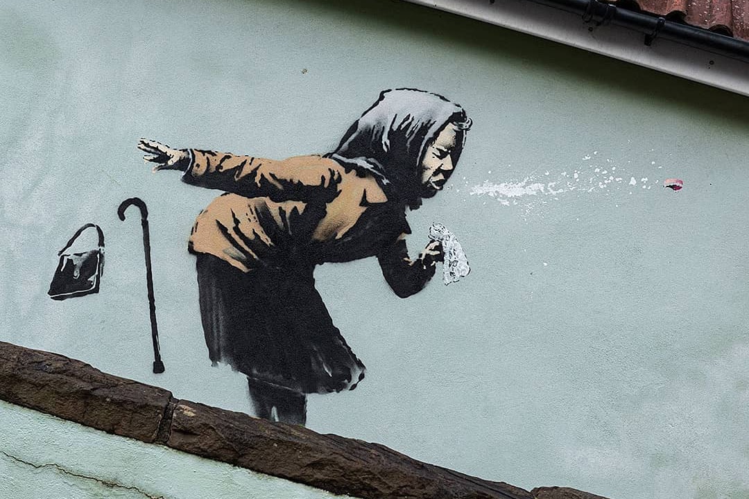 Banksy 全新街頭藝術作品「Aachoo」登陸英國