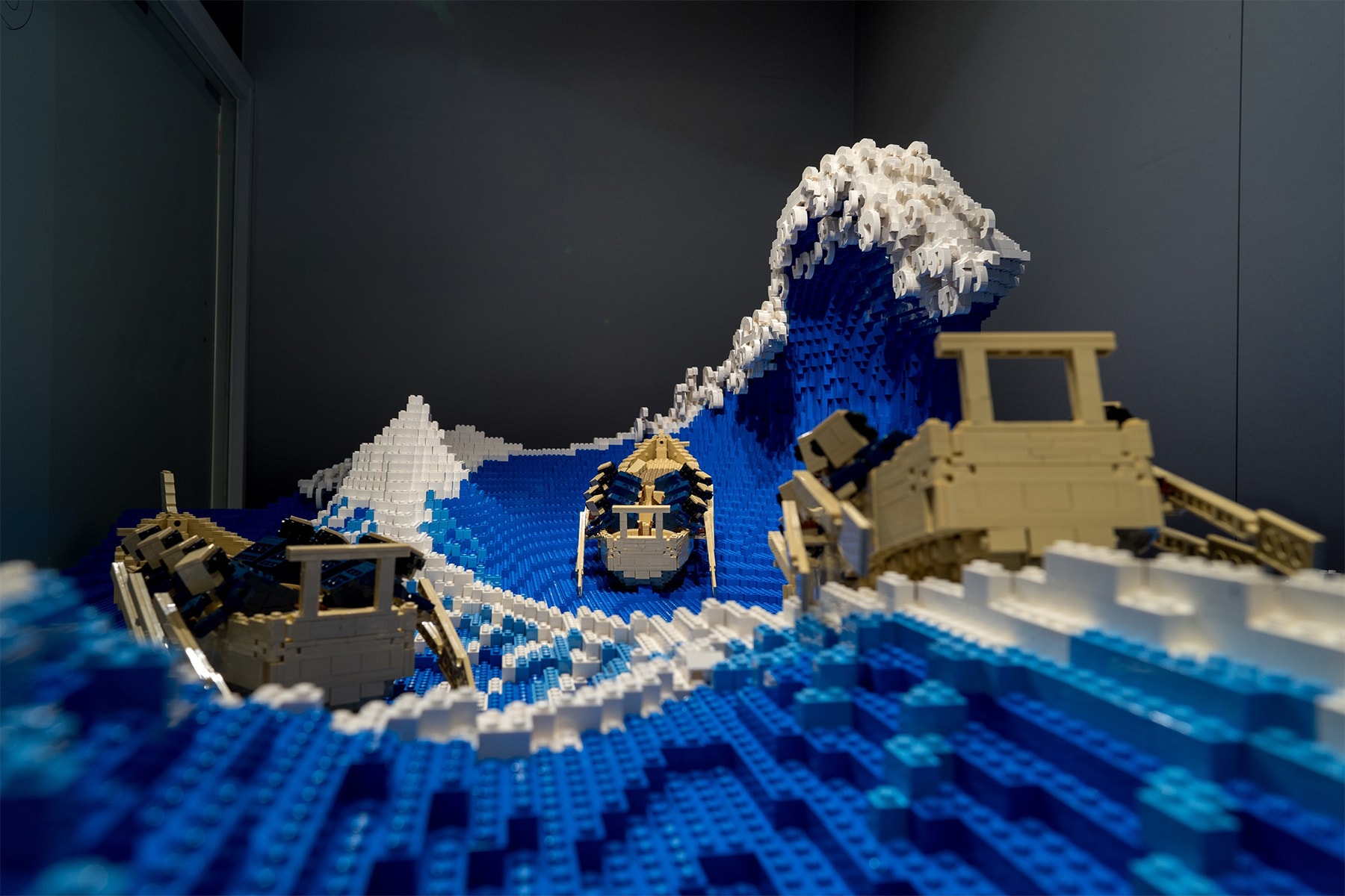 日本 LEGO 達人真正實體化葛飾北齋名作《神奈川沖浪裏》