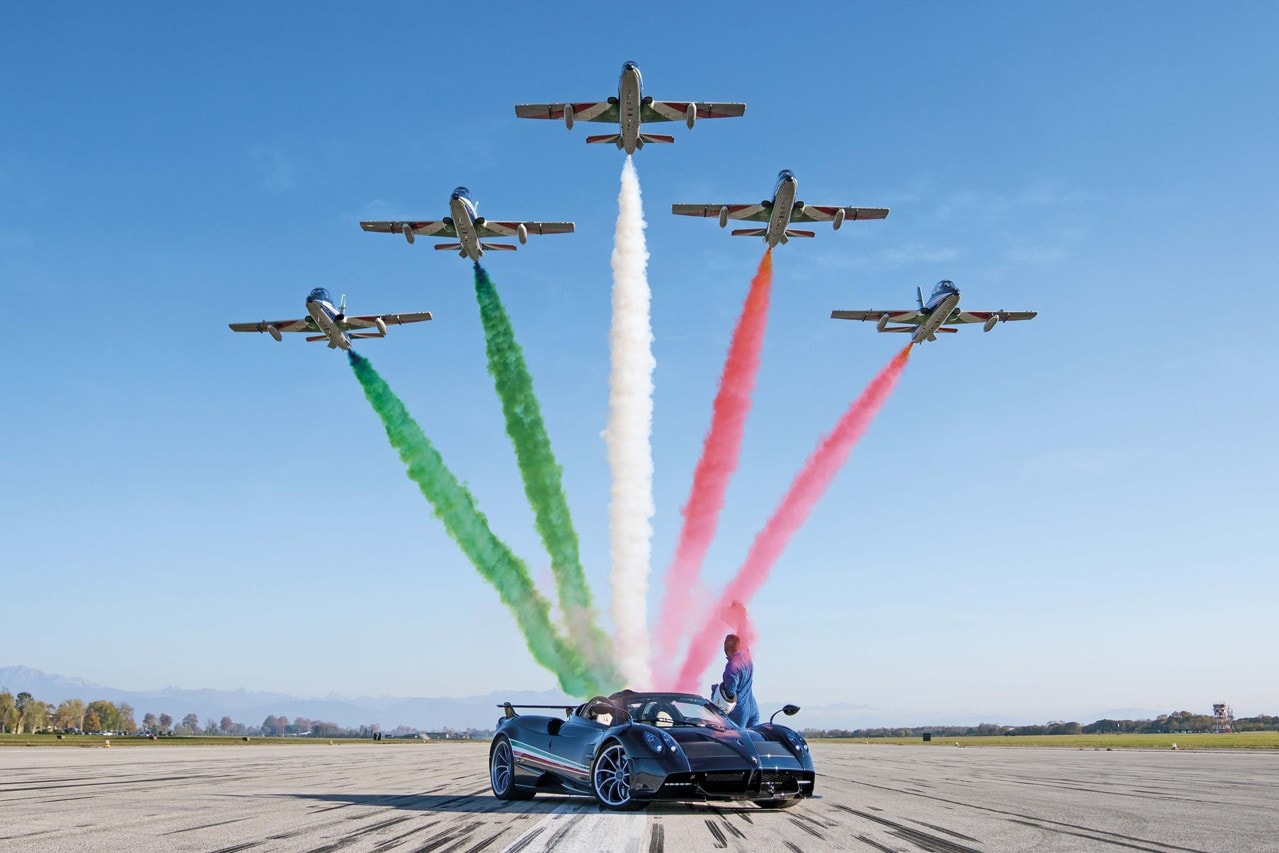 Pagani 發表全球限定 3 輛 Huayra Tricolore 全新超跑