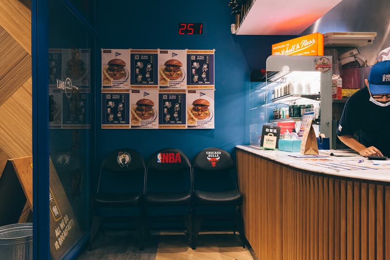 率先走進 The Whale 餵我早餐 x Mitchell & Ness 籃球主題期間限定展覽