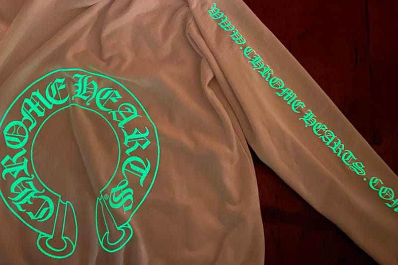 Chrome Hearts 全新夜光 Hoodie、實木球棒發佈