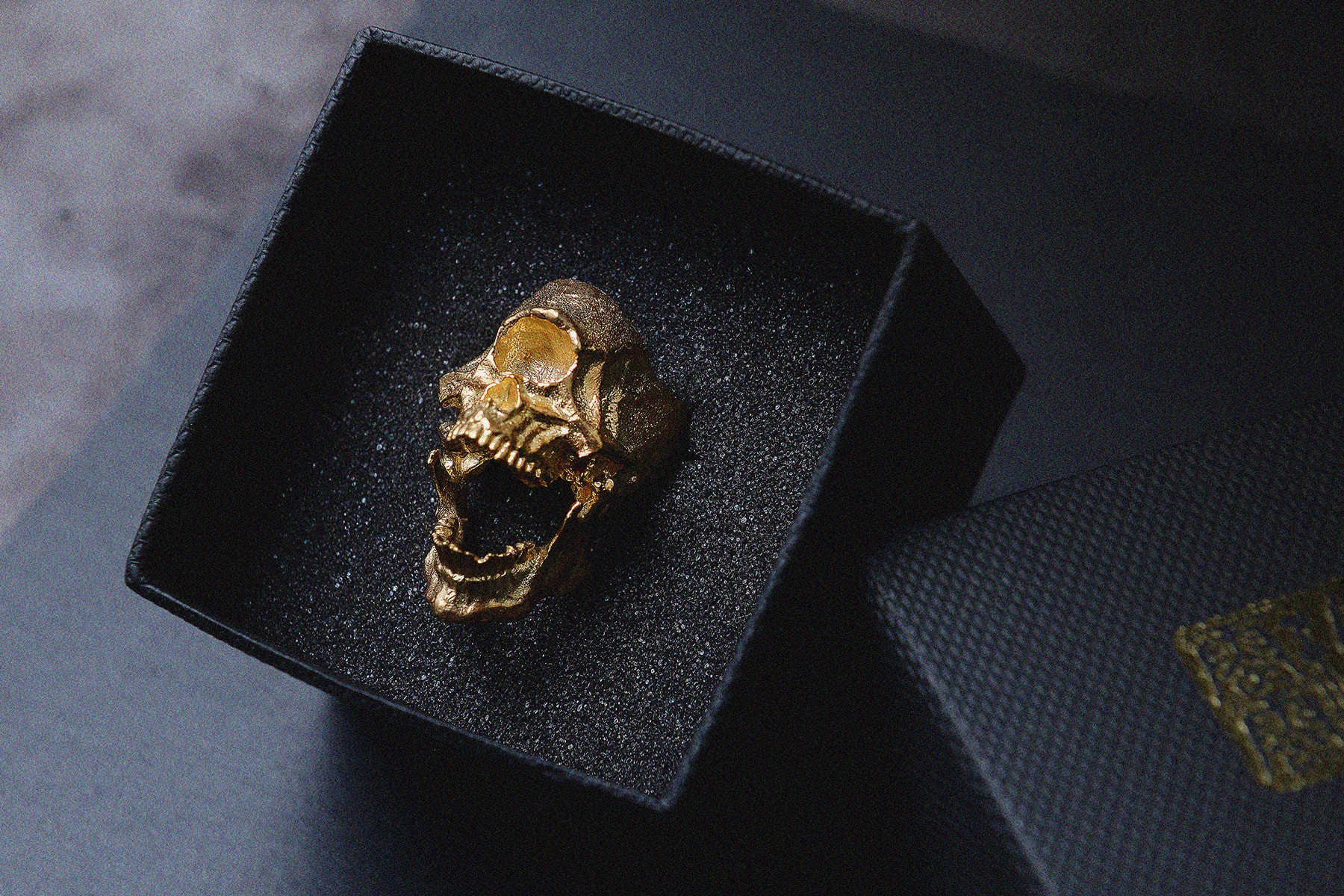 玖零零原型工作室 900 Sculptor Studio 推出全新獨眼骷髏戒指系列