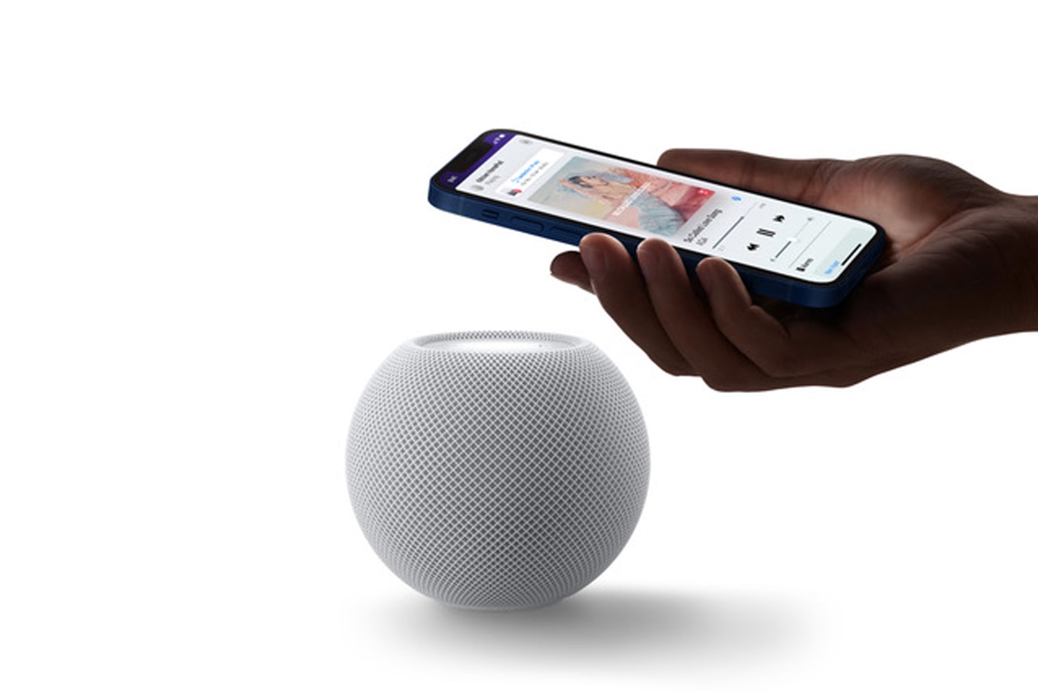 Apple 為 HomePod mini 更新迎來與 iPhone 更流暢的接力體驗