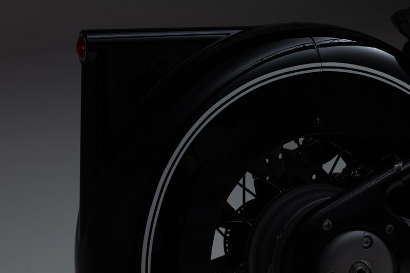 BMW Motorrad 攜手 Kingston Custom 打造全新 R 18 定製車款