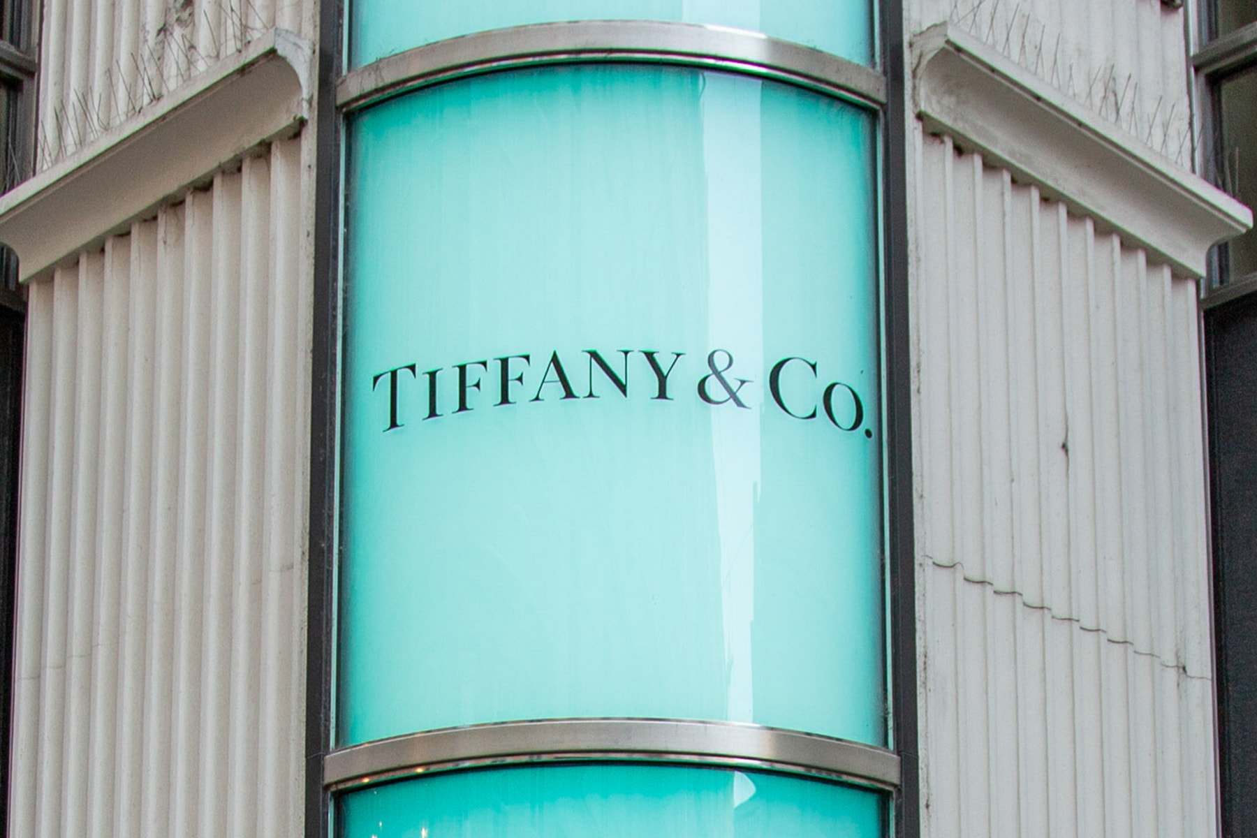 Tiffany & Co. 股東會正式核准 LVMH 收購案提議價格