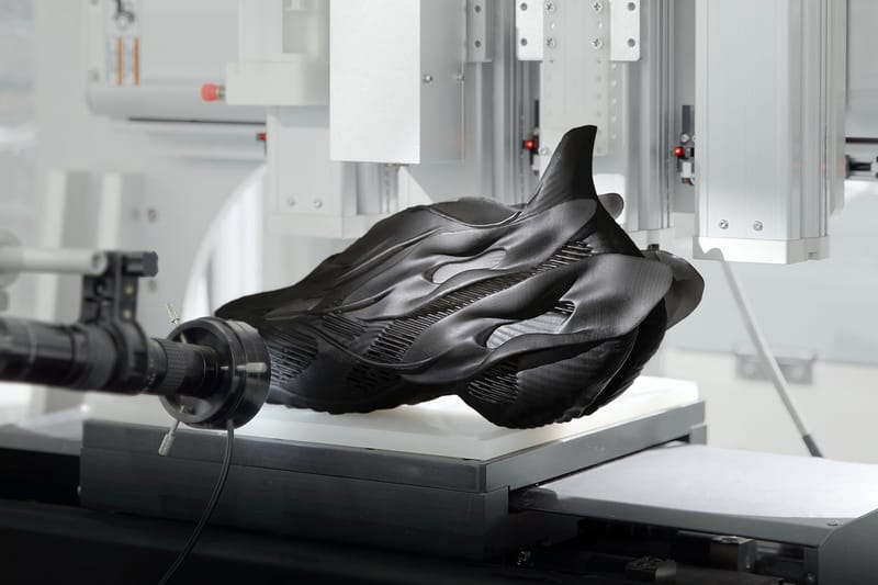 創新實驗鞋款品牌 SCRY™️ 推出首款打印科技鞋作 Shuttle「Shadow」