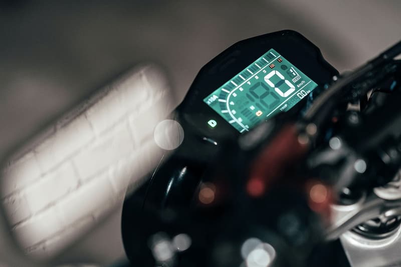 Sondors 發表首款極簡設計電能機車 Metacycle