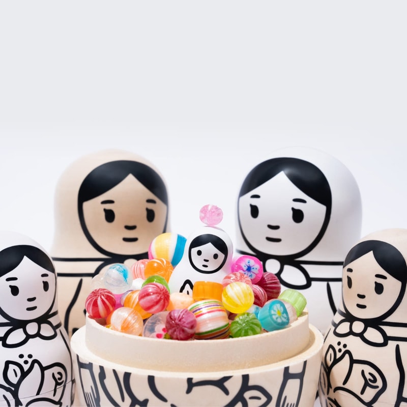 AllRightsReserved 攜手日本藝術家 Noritake 打造 「MATRYOSHKA」原木雕塑