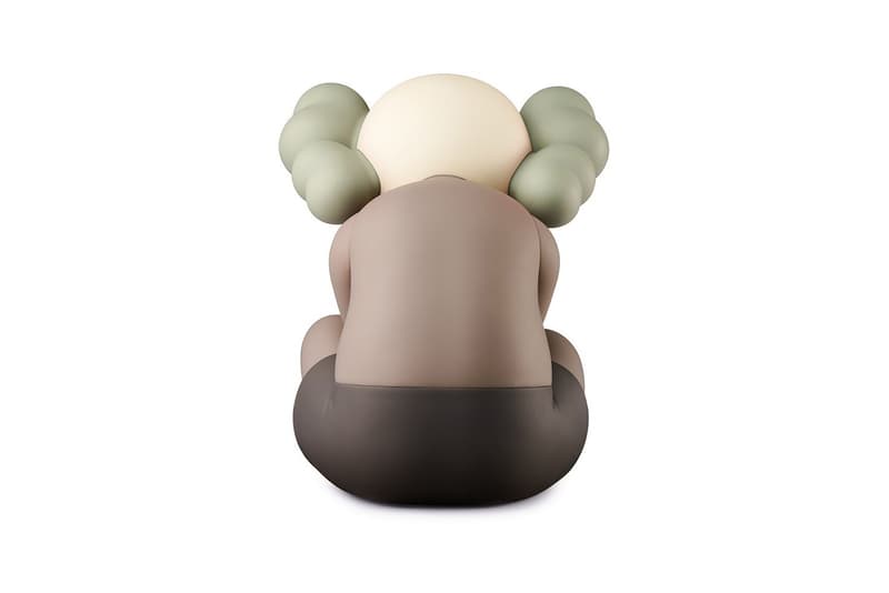 KAWS 推出全新「SEPARATED」COMPANION 搪膠公仔系列