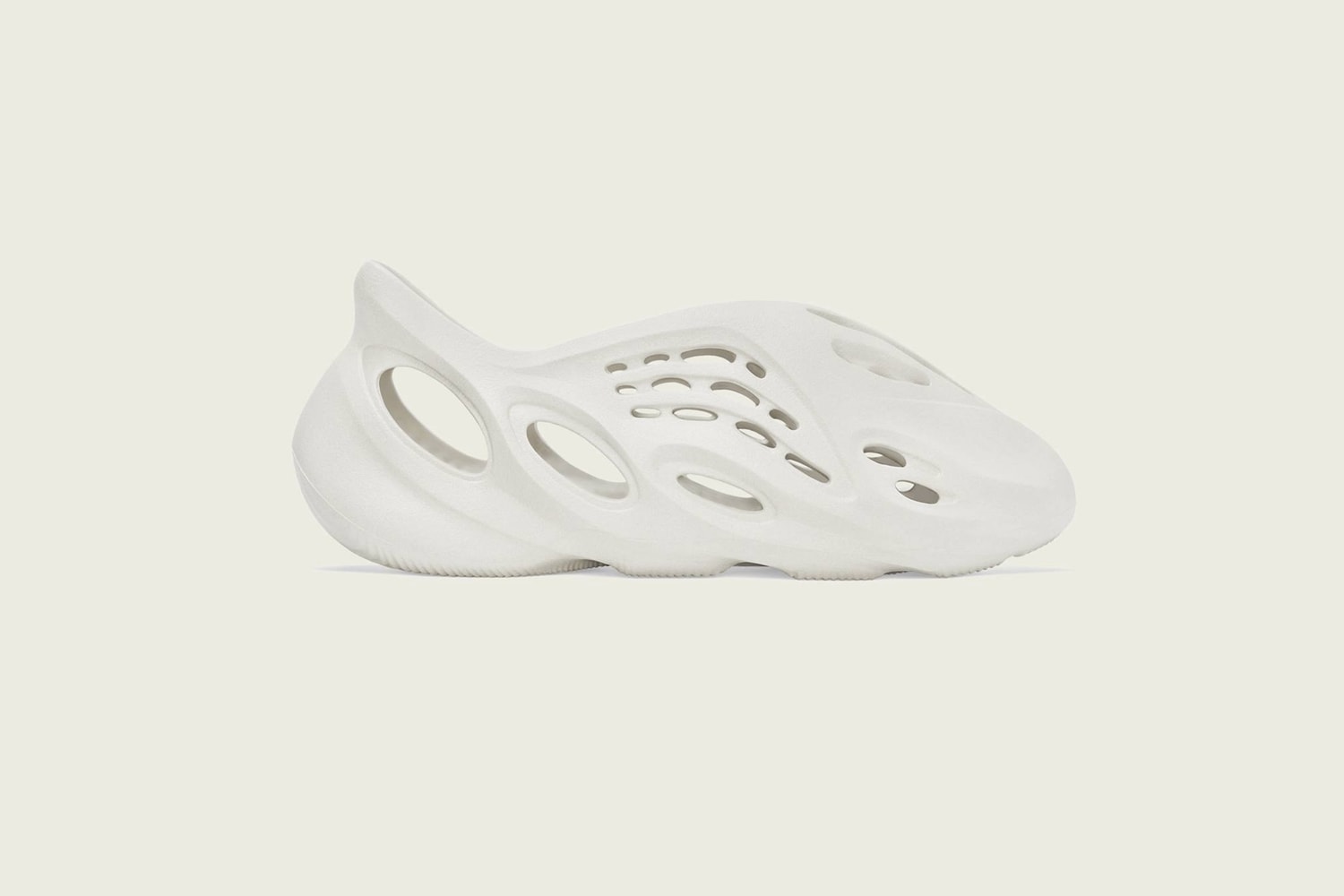 adidas YEEZY Foam Runner 最新配色系列發售情報公開