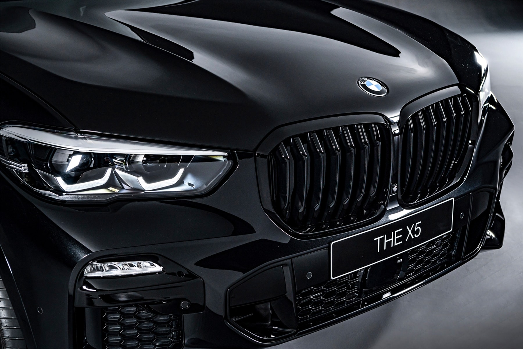 BMW X5、X7 全新「Dark Knight」黑魂別注車型正式抵台