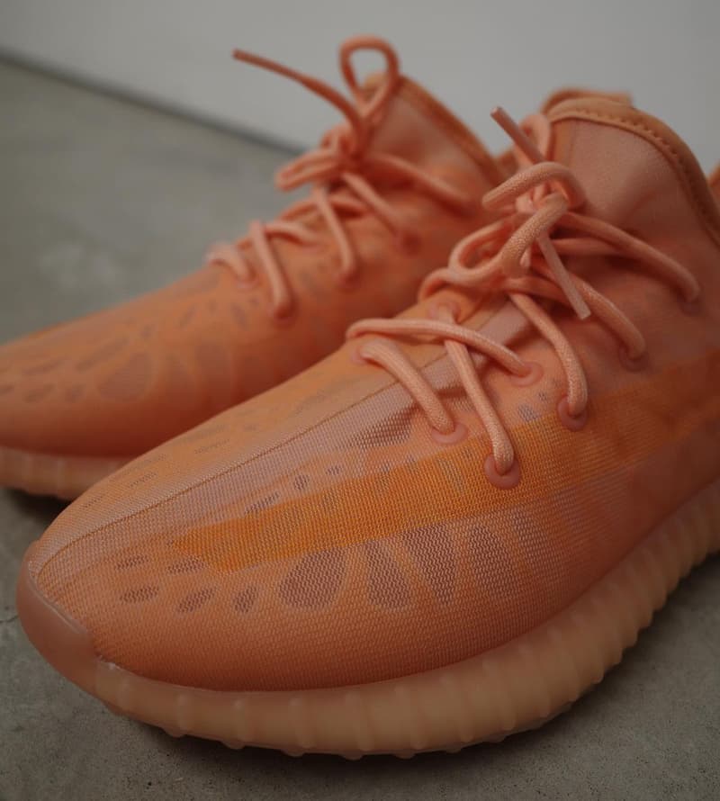 率先近賞 YEEZY BOOST 350 V2 全新配色「Mono Clay」