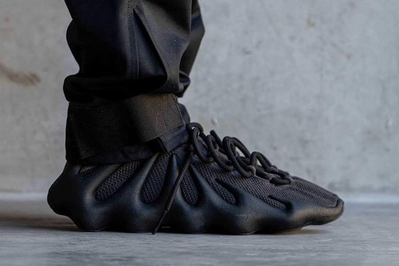 adidas 前衛鞋款 YEEZY 450 最新配色「DARK SLATE」率先登場