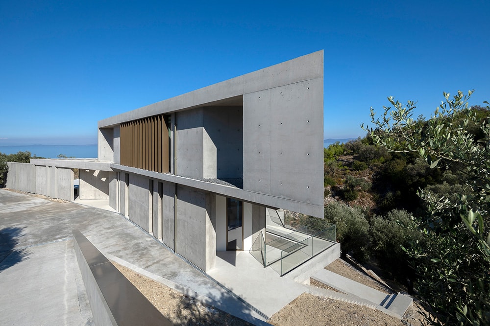 走進位於海琴海畔 幾何設計現代住宅