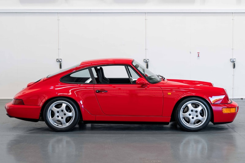 稀有完美出廠車況 1991 年 Porsche 911 Carrera RS 展開拍賣