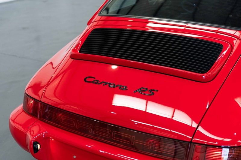 稀有完美出廠車況 1991 年 Porsche 911 Carrera RS 展開拍賣