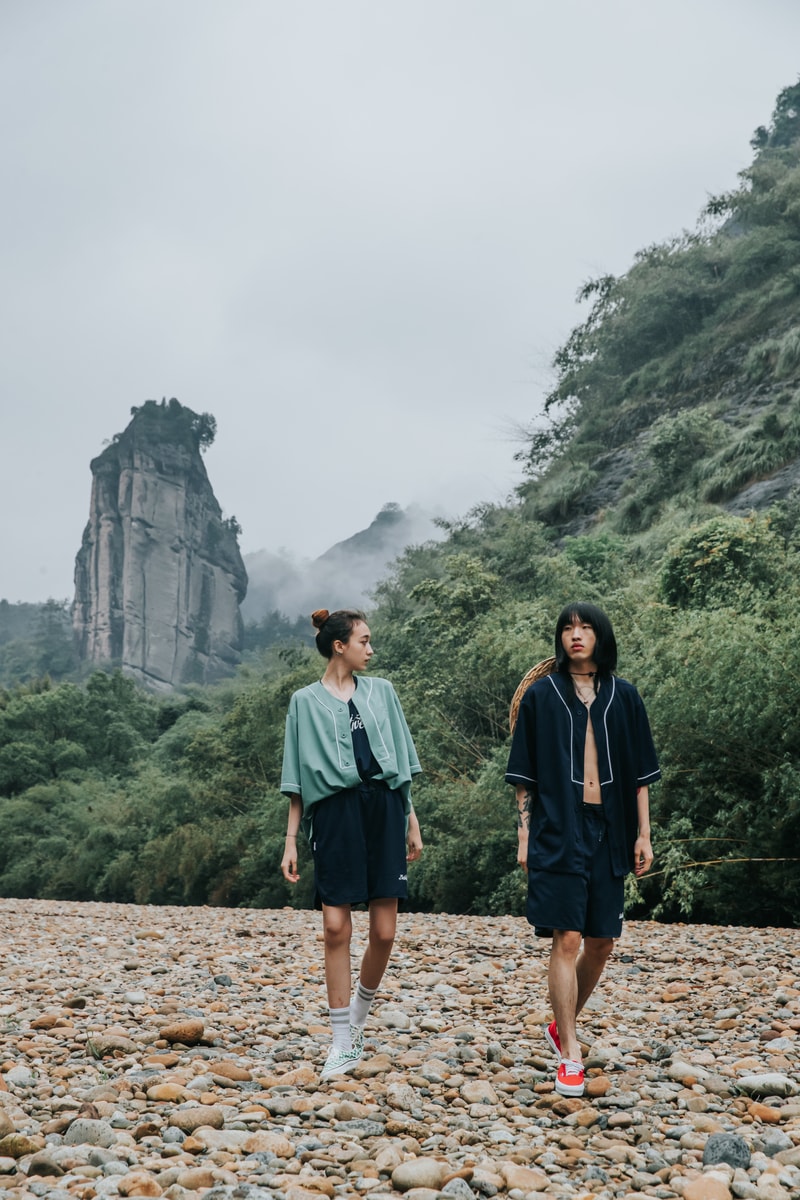 ACU 攜手 a.t Between 推出聯名系列