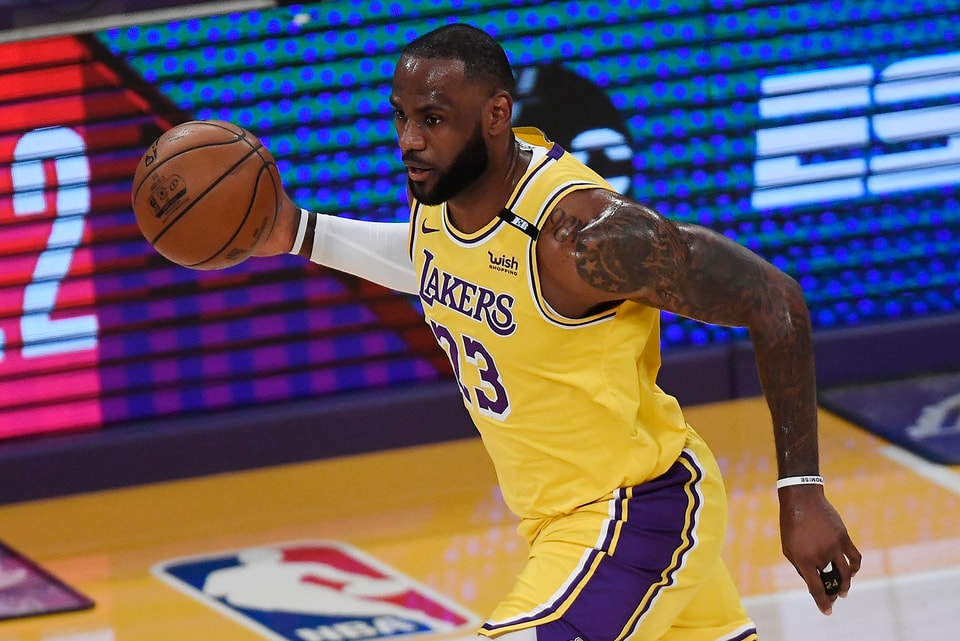 Lebron James 大號三分終結 湖人逆轉擊退勇士率先挺進nba 季後賽 Hypebeast