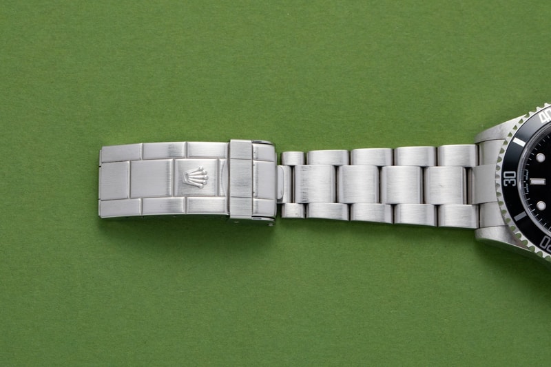 Russell Crowe 配戴之 Rolex Submariner ref. 16610 錶款進行出售