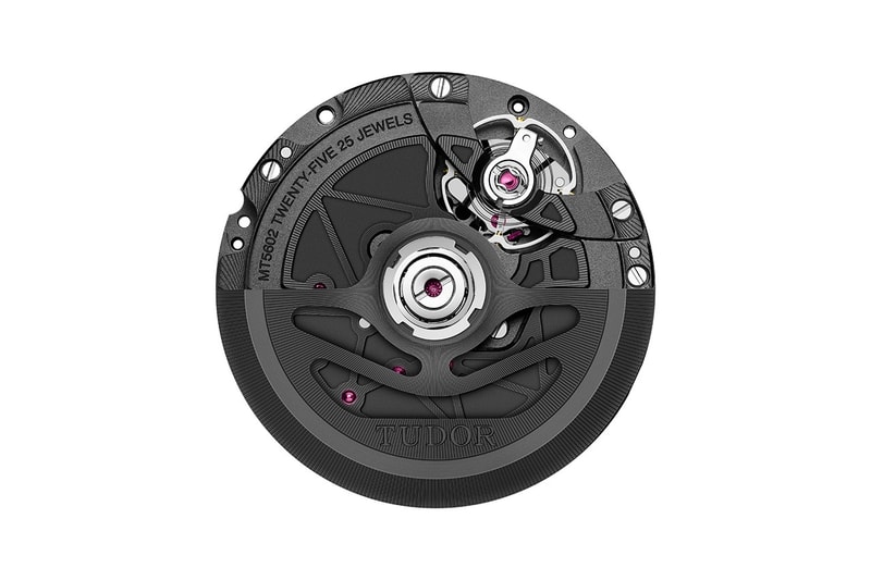 Tudor 發表全新陶瓷材質黑魂樣式 Black Bay 潛水腕錶