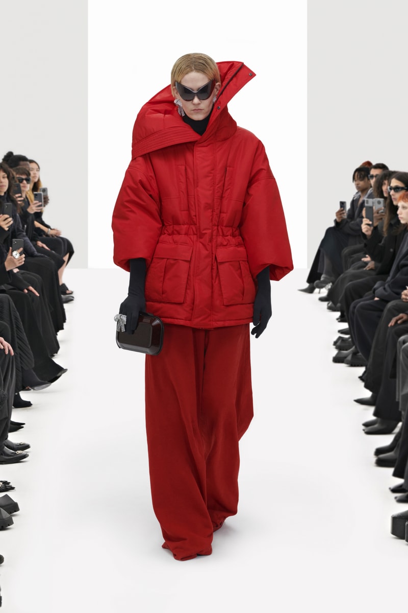Balenciaga 2022 春季系列大秀正式登場