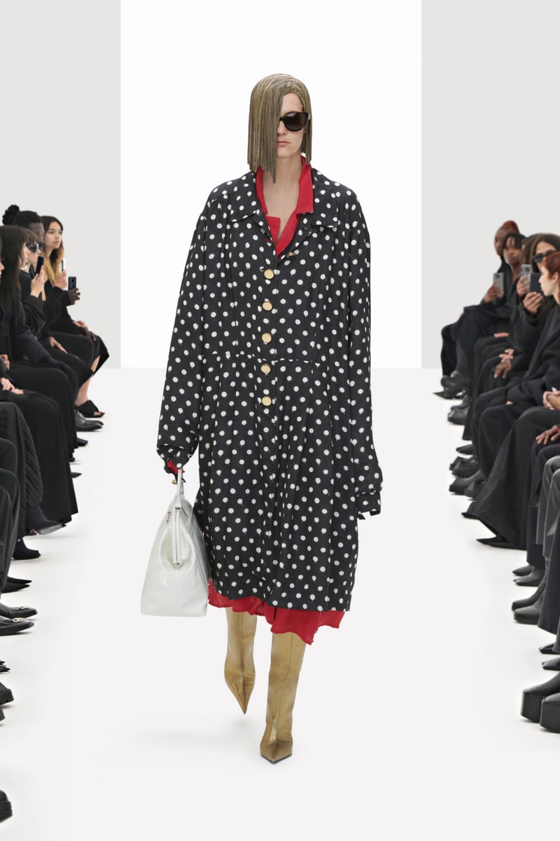 Balenciaga 2022 春季系列大秀正式登場