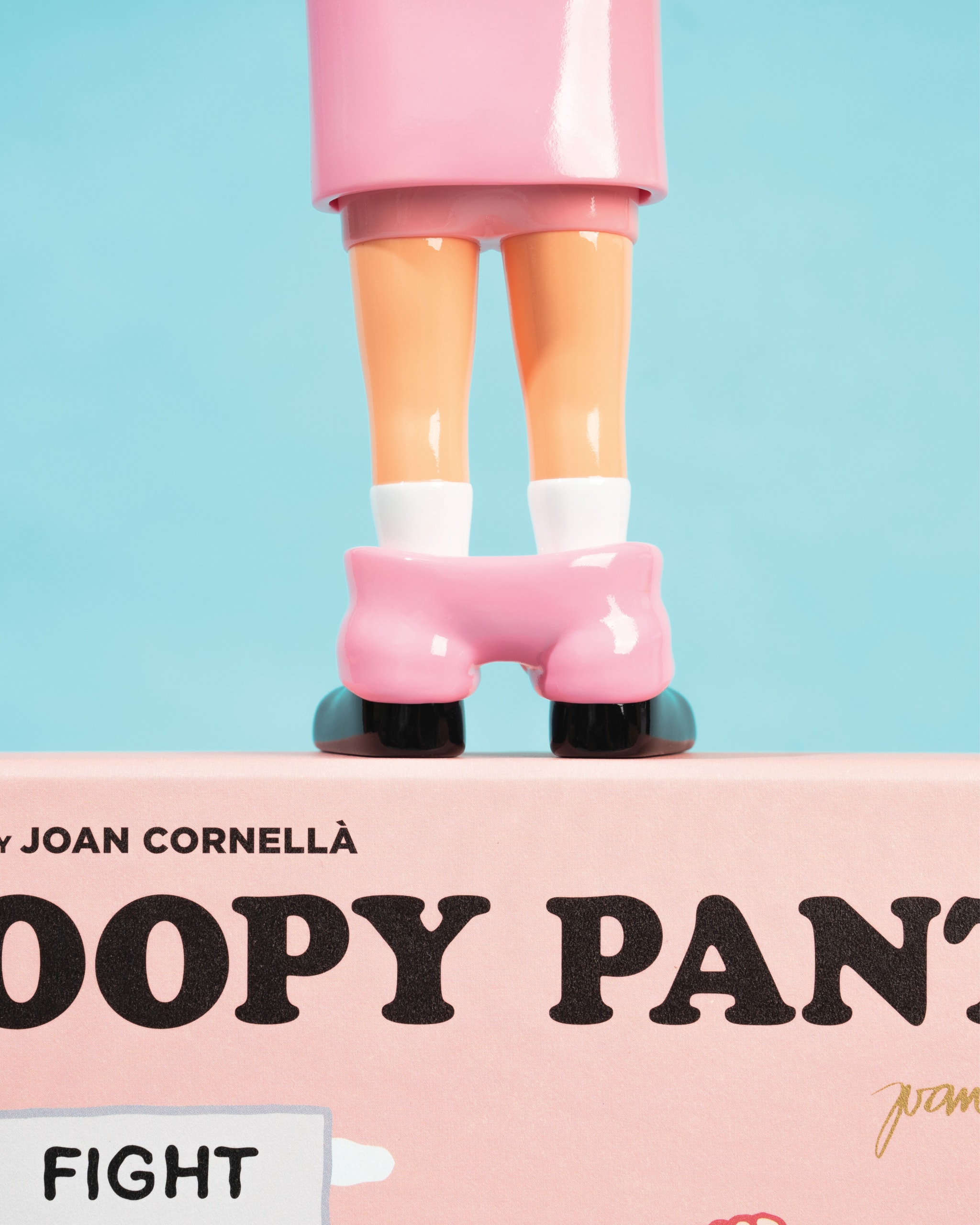 Joan Cornellà 即將推出《POOPY PANTS》搪膠公仔