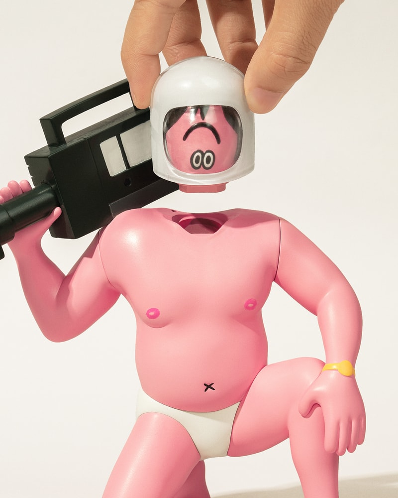 Netflix 人氣影集《The Naked Director 全裸監督》推出限量人偶公仔