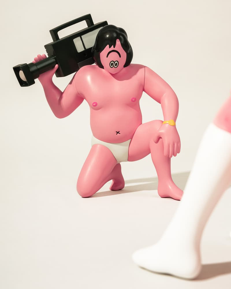 Netflix 人氣影集《The Naked Director 全裸監督》推出限量人偶公仔