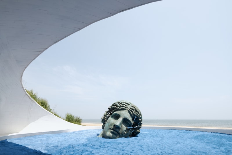 率先走進展覽「Daniel Arsham: Sands of Time」
