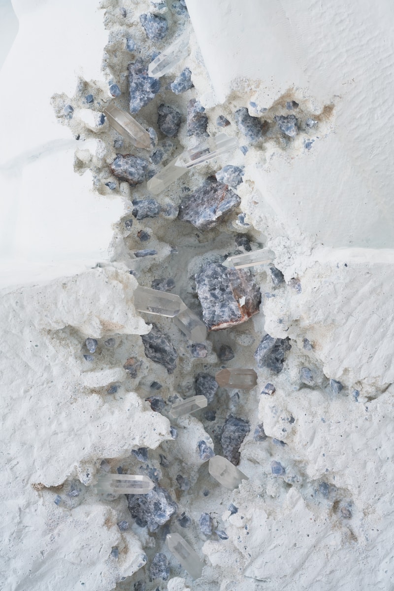 率先走進展覽「Daniel Arsham: Sands of Time」