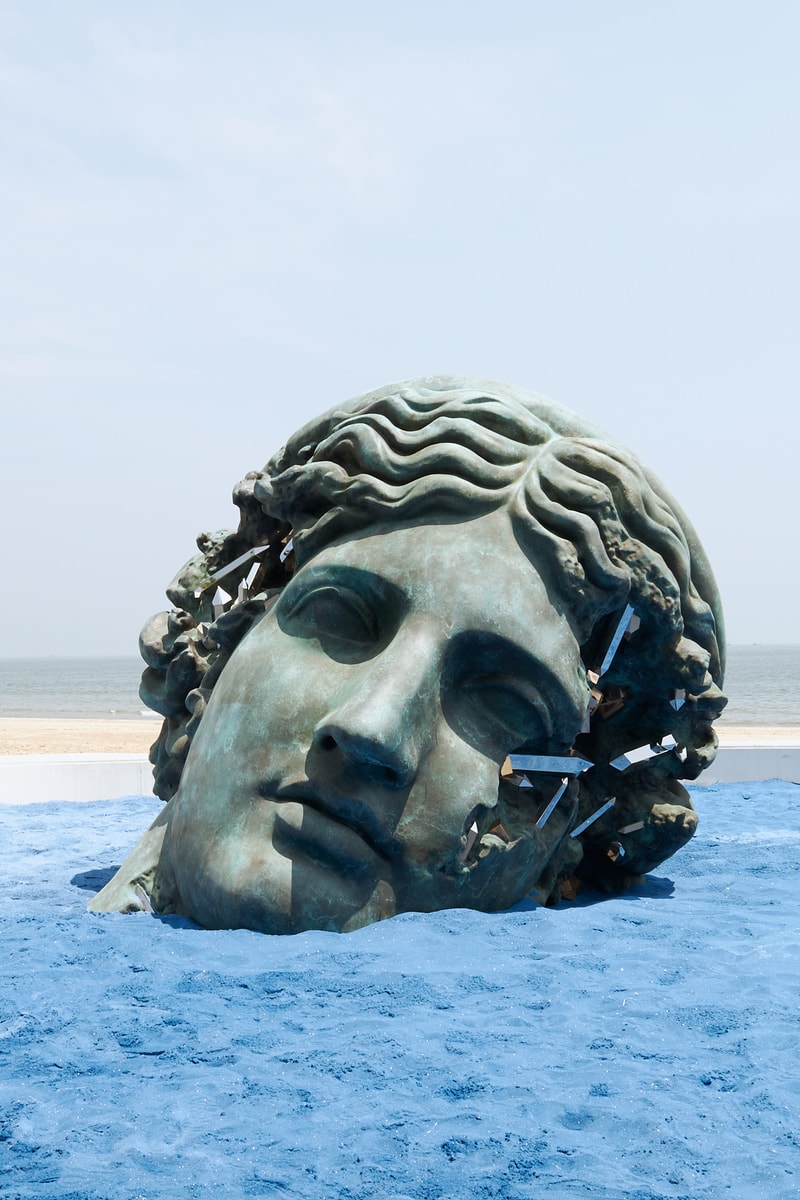 率先走進展覽「Daniel Arsham: Sands of Time」