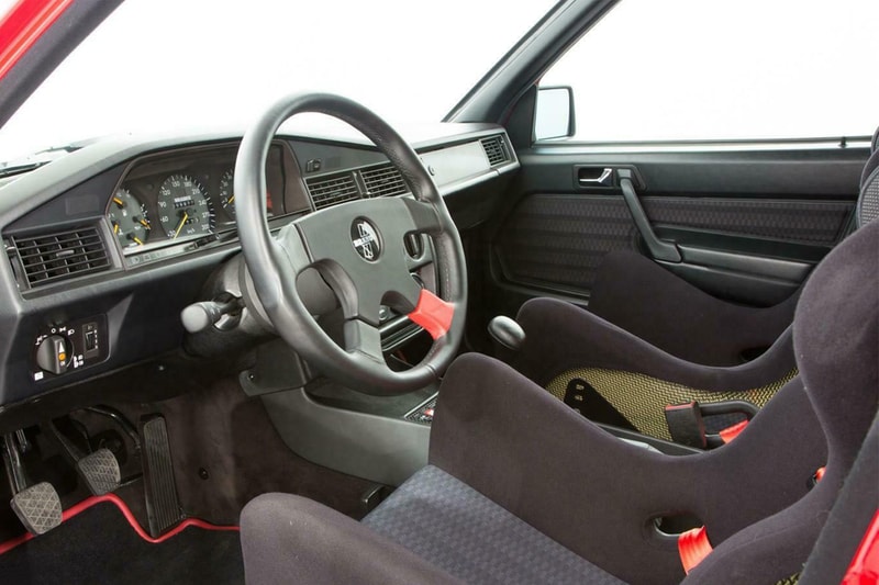 全球限定一輛 Brabus 190E 3.6S Lightweight 別注車型展開販售