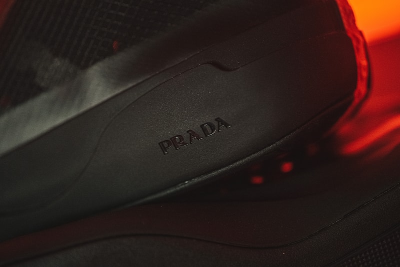 近賞 Prada x adidas A+P LUNA ROSSA 21 聯名鞋款全黑配色