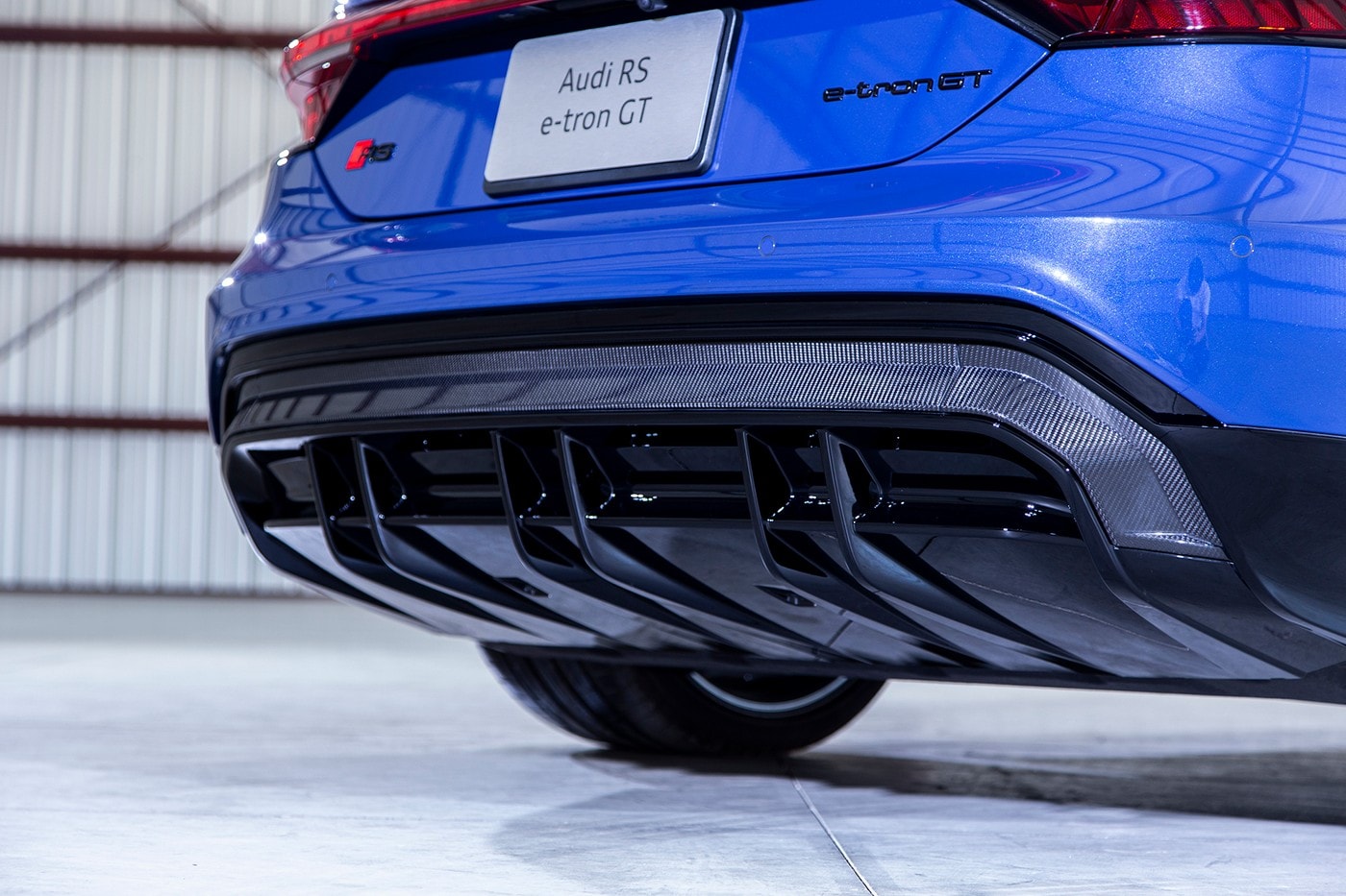 HYPEBEAST 率先近賞 2022 年式樣全新 Audi RS e-tron GT 車款