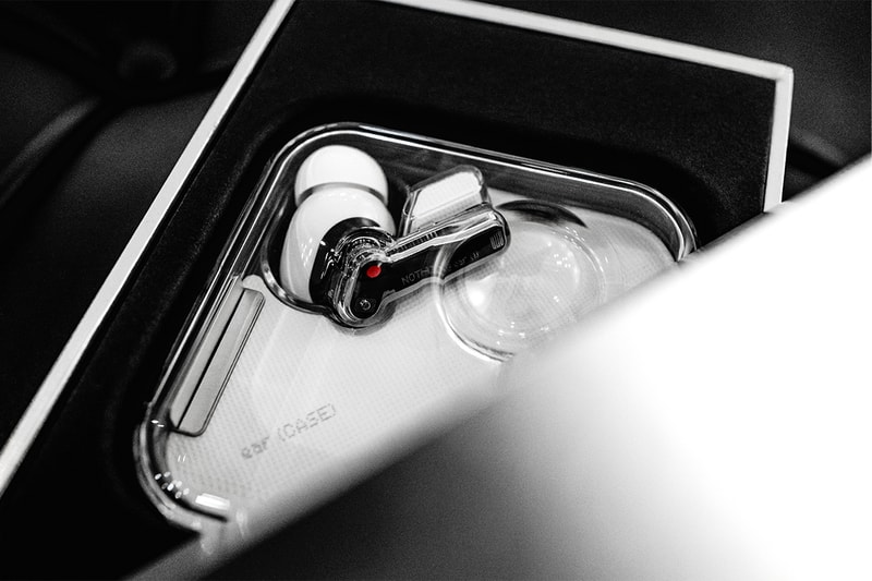 HYPEBEAST 獨家近賞 Nothing Ear（1）全新無線耳機